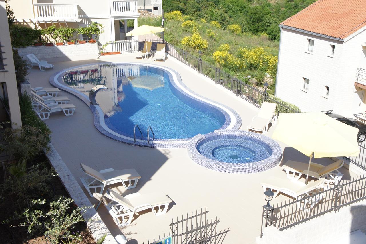בודווה Apartments Becici Sunset מראה חיצוני תמונה
